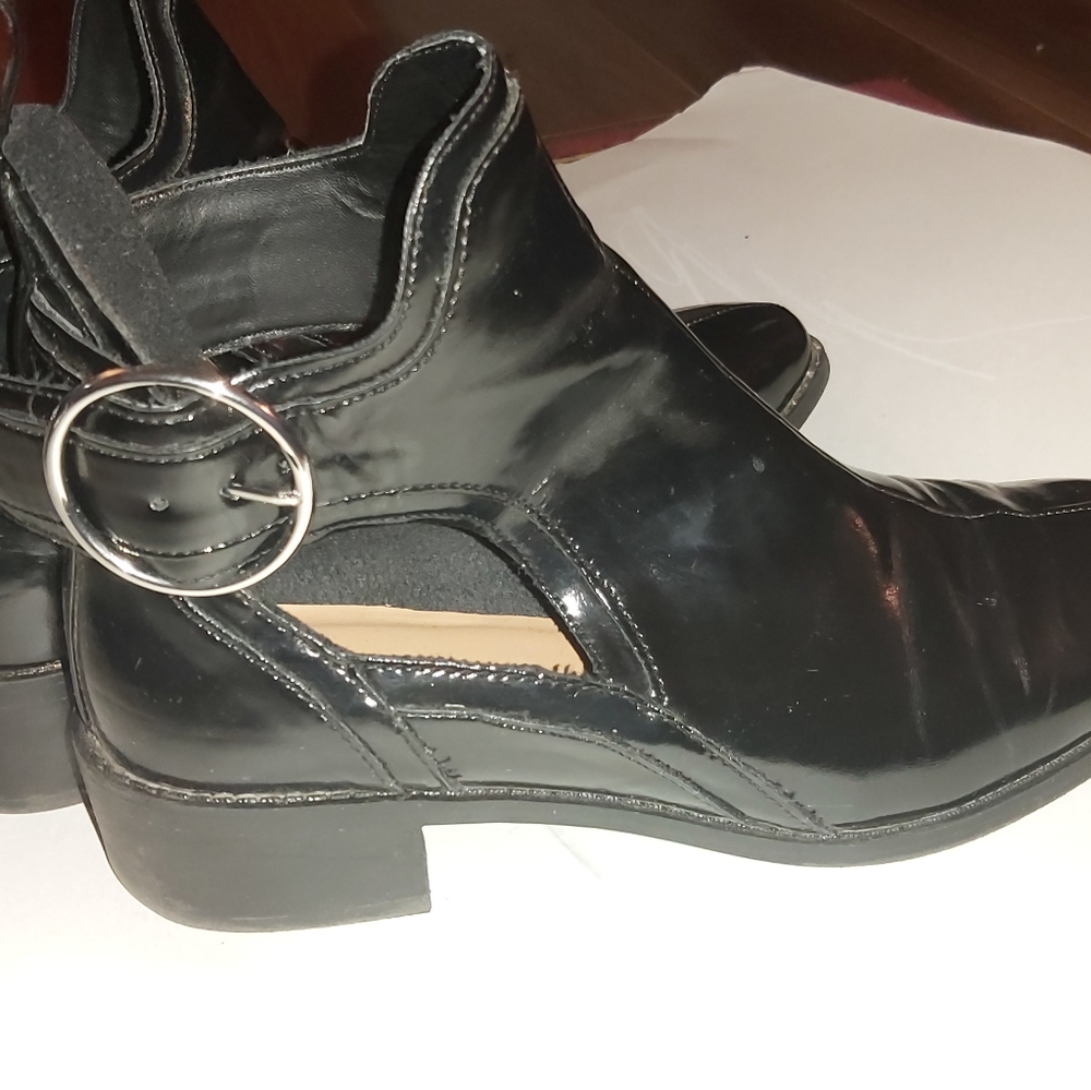 shoes - Picture 4 of 4